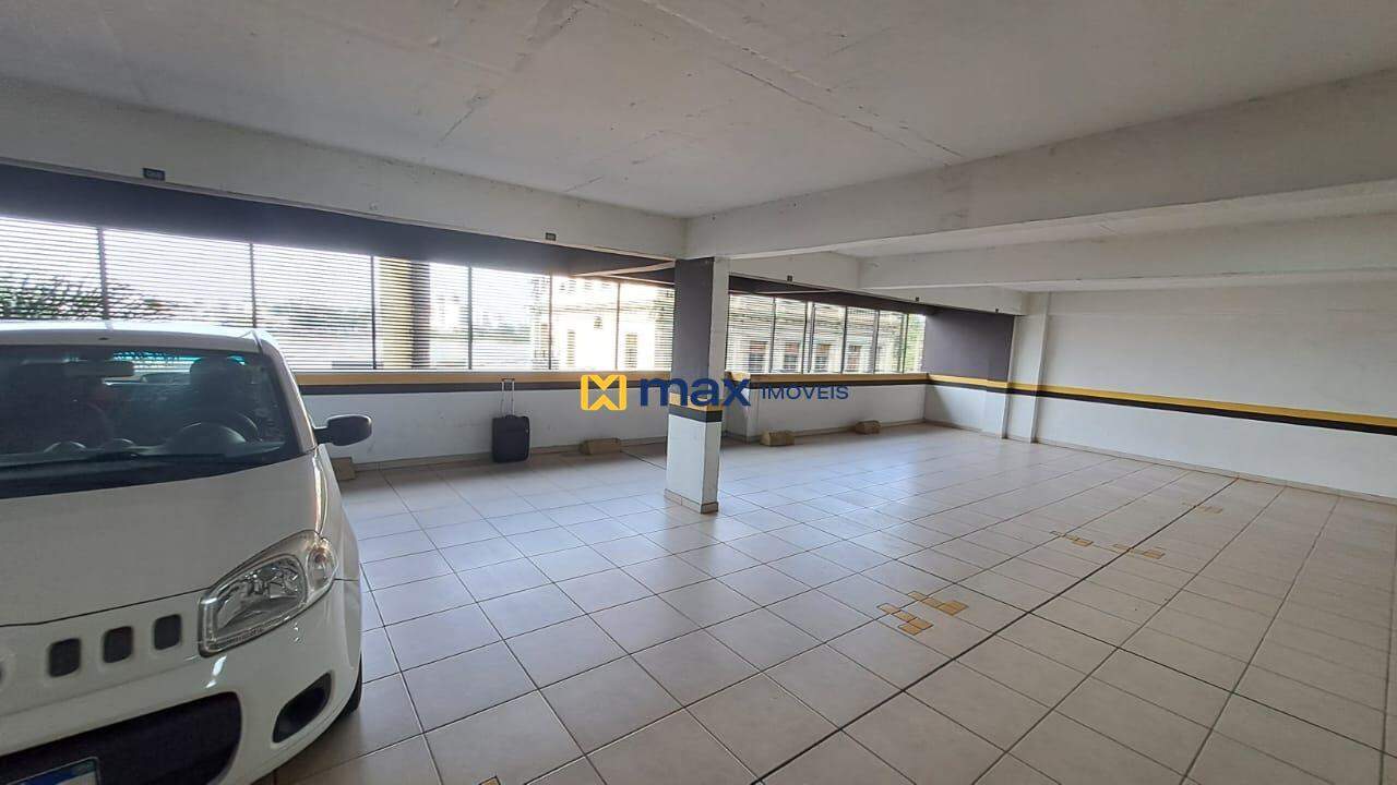 Apartamento para aluguel no Centro: Vaga de Garagem