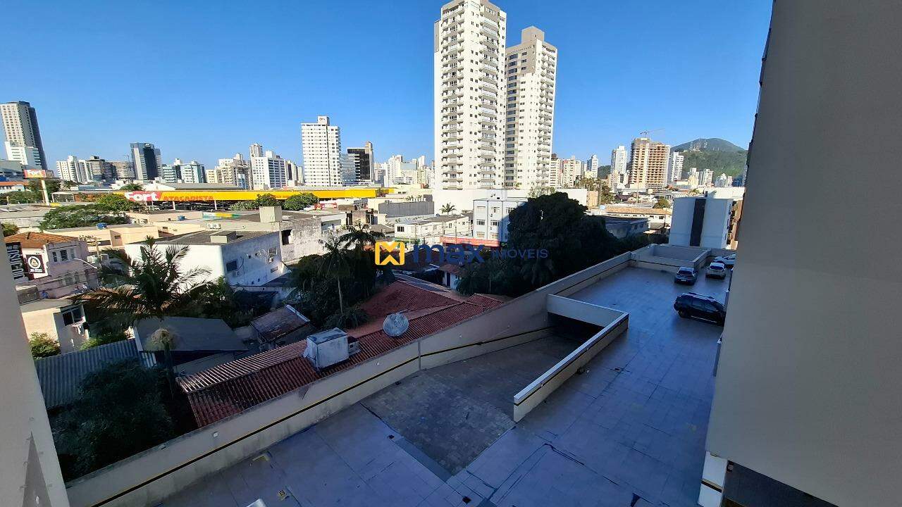 Apartamento para aluguel no Centro: Vista Sacada