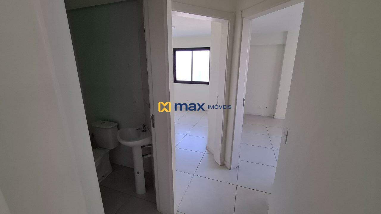 Apartamento para aluguel no Centro: Corredor
