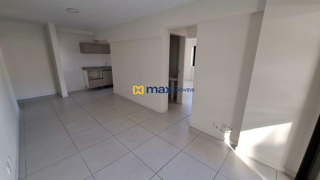 Apartamento para aluguel no Centro: Sala de Estar e Jantar