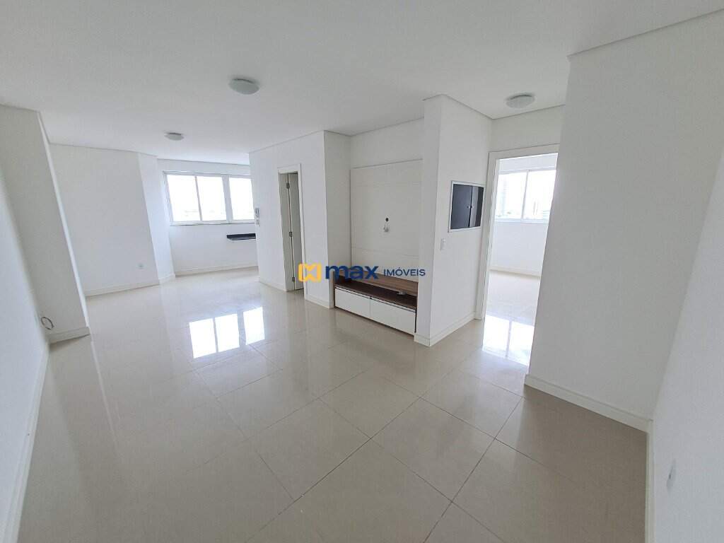 Apartamento para aluguel no Centro: Sala de Estar e Jantar