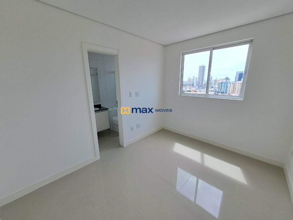 Apartamento para aluguel no Centro: Suíte 2