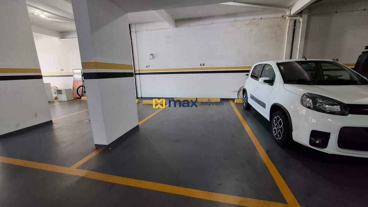 Apartamento para aluguel no Centro: Garagem