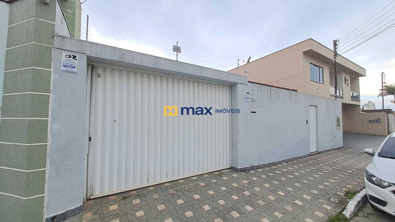 Casa para aluguel no São Judas: Fachada