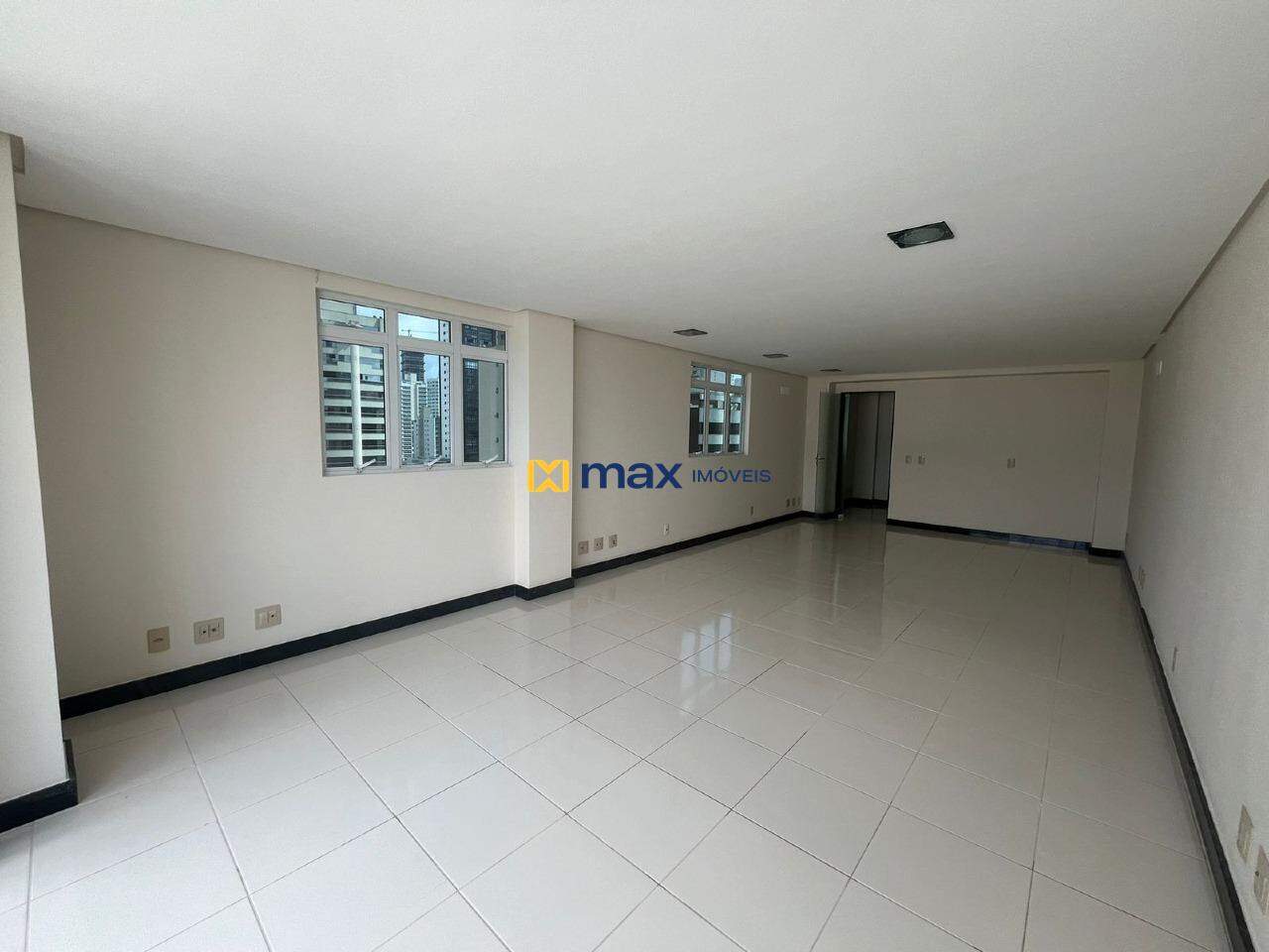 Sala para aluguel no Centro: 