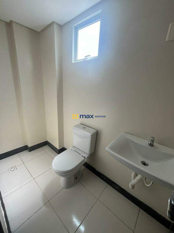 Sala para aluguel no Centro: 
