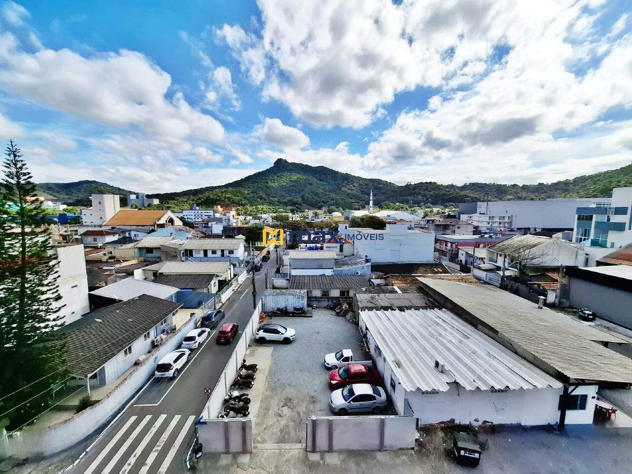 Apartamento para aluguel no Estados: Vista Sala