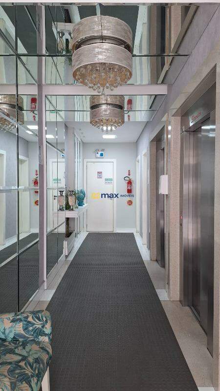 Apartamento para aluguel no Centro: Hall de entrada