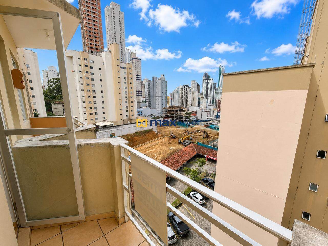 Apartamento para aluguel no Pioneiros: 