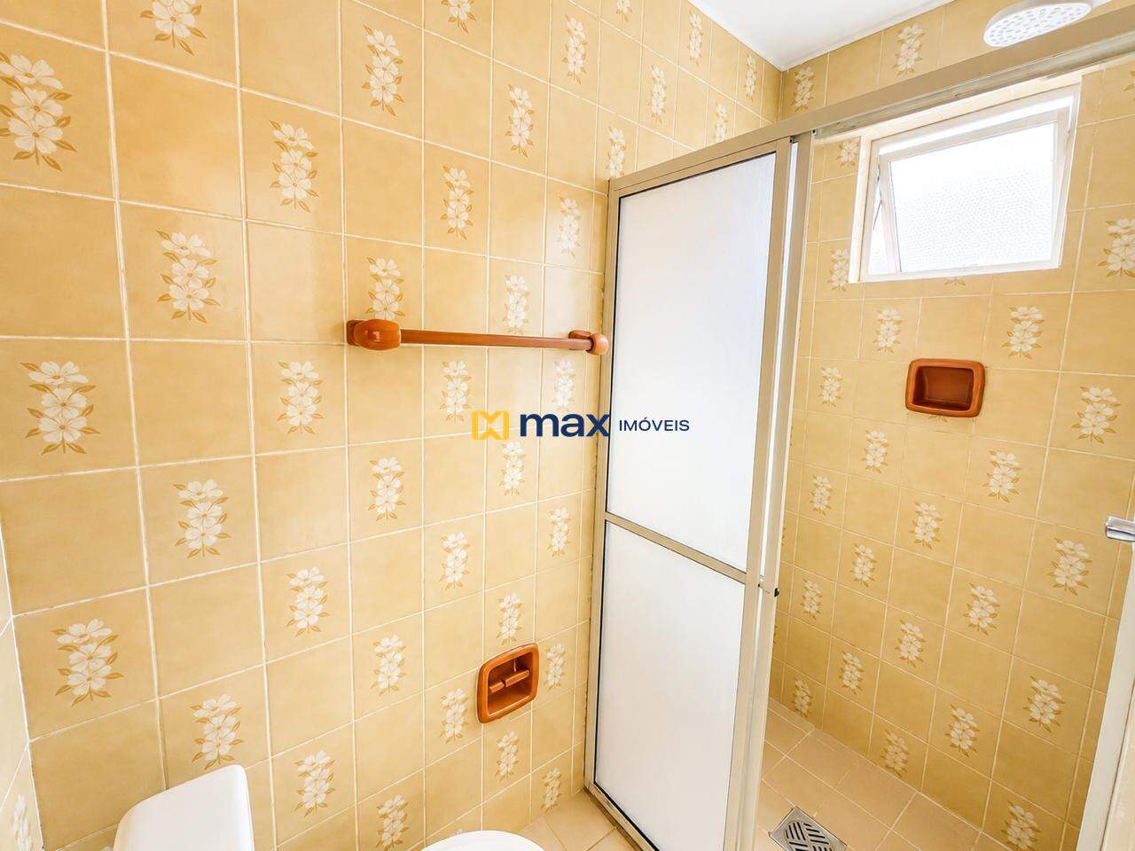Apartamento para aluguel no Pioneiros: 
