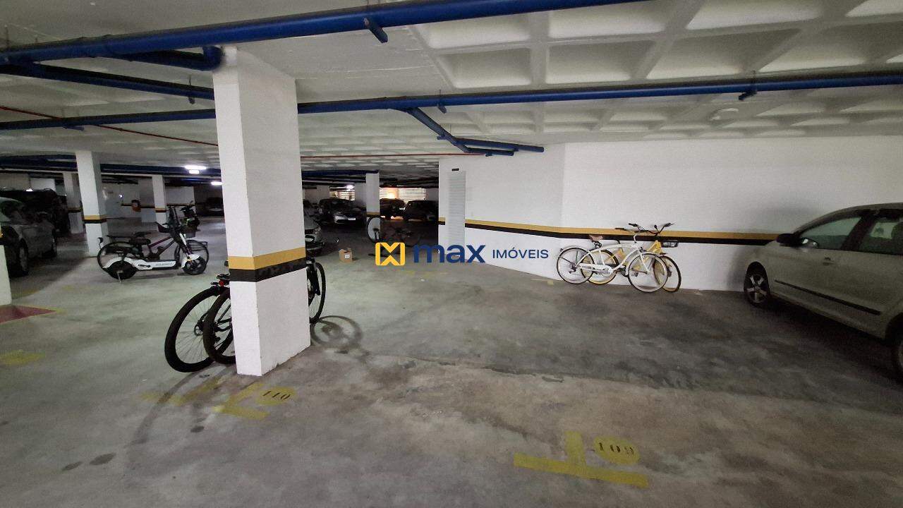 Apartamento para aluguel no Centro: Garagen