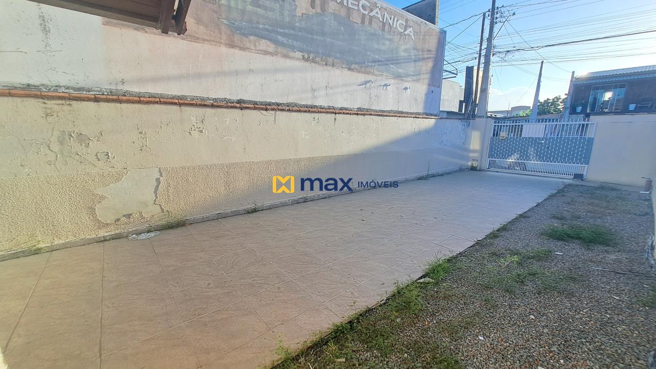 Casa para aluguel no São Vicente: Área Externa