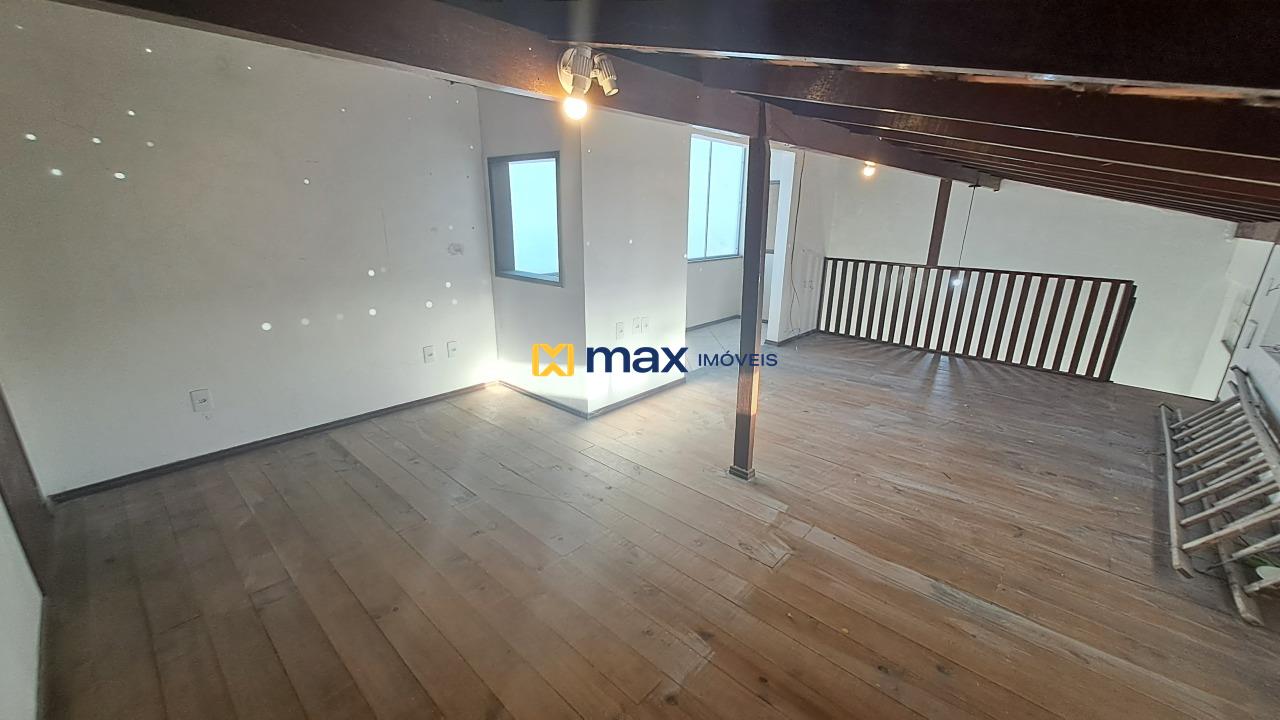 Casa para aluguel no São Vicente: Mezanino