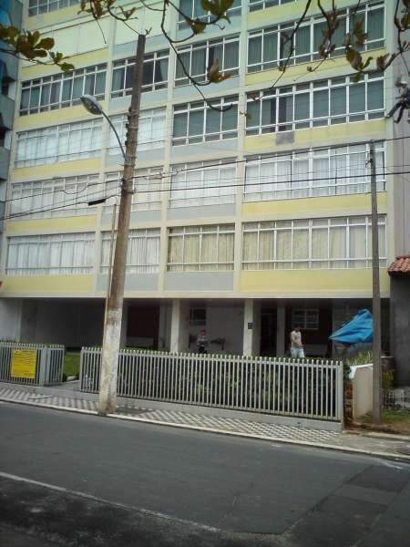 Apartamento para aluguel no Cabeçudas: Fachada