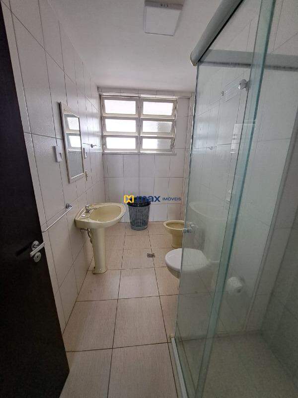 Apartamento para aluguel no Cabeçudas: Banheiro maior