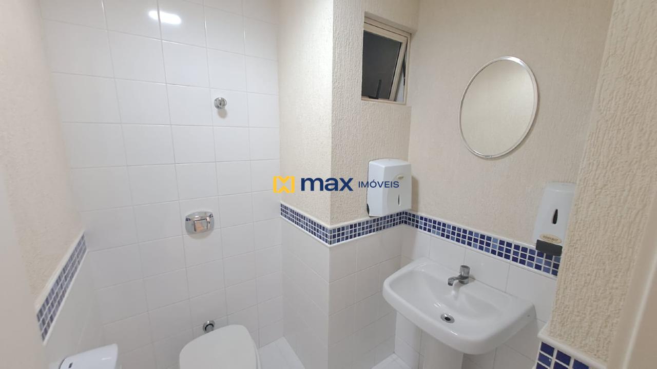 Sala para aluguel no Centro: Banheiro Social