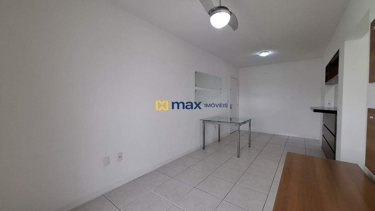 Apartamento para aluguel no Carvalho: Sala de Estar e Jantar