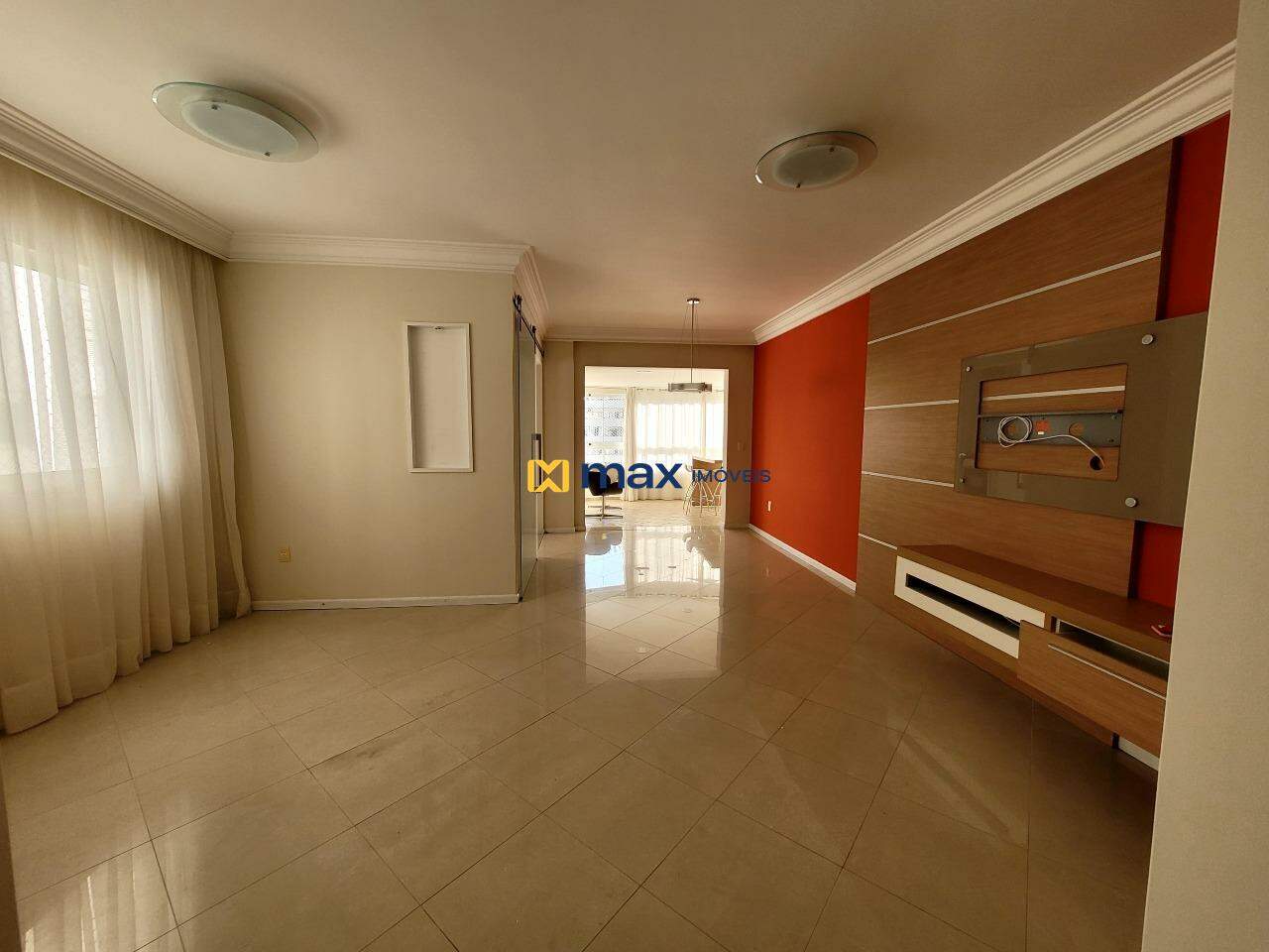 Apartamento para aluguel no Centro: 