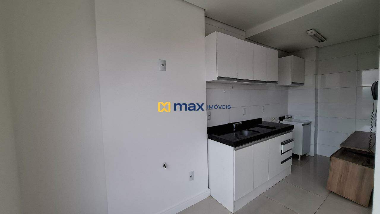 Apartamento para aluguel no Centro: Cozinha/ Lavanderia