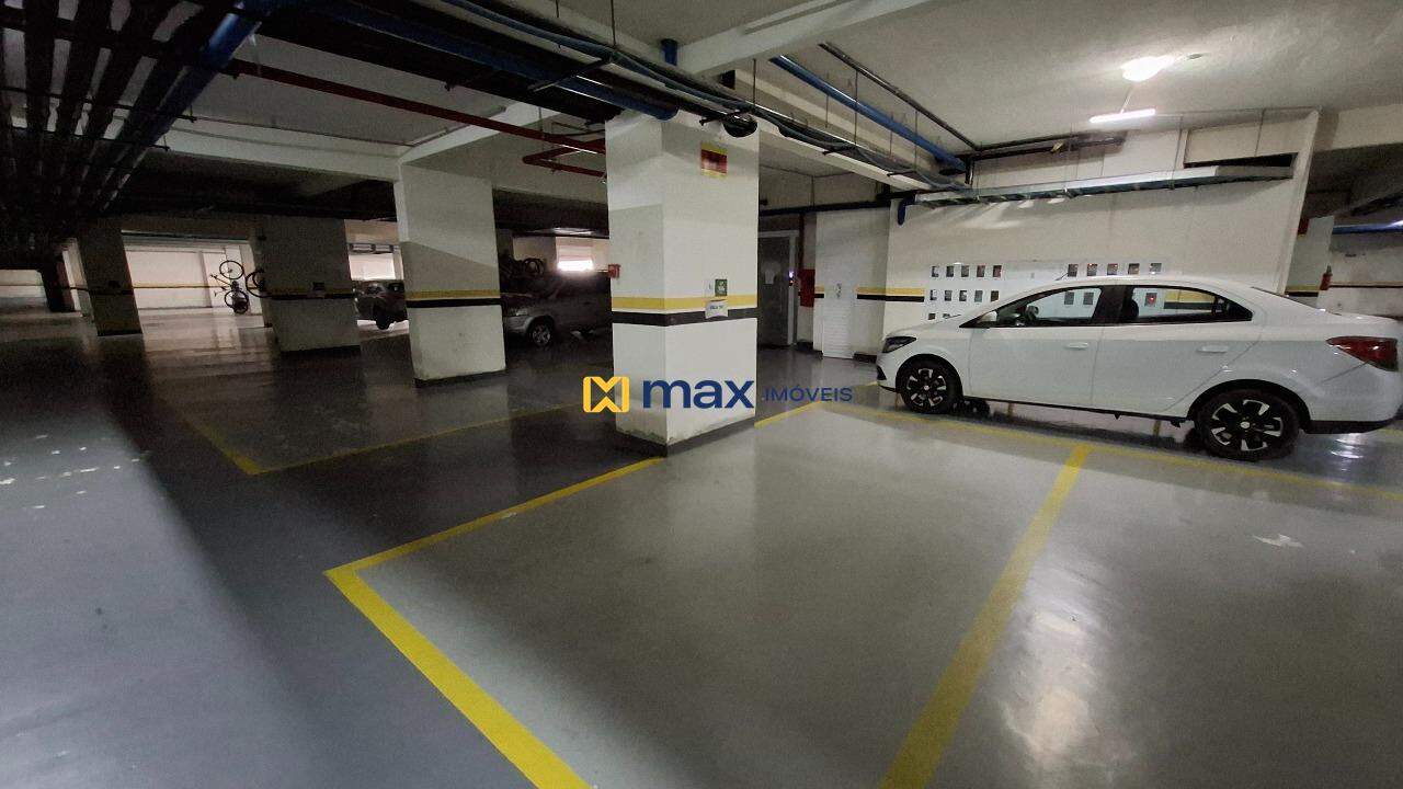 Apartamento para aluguel no Centro: Garagem