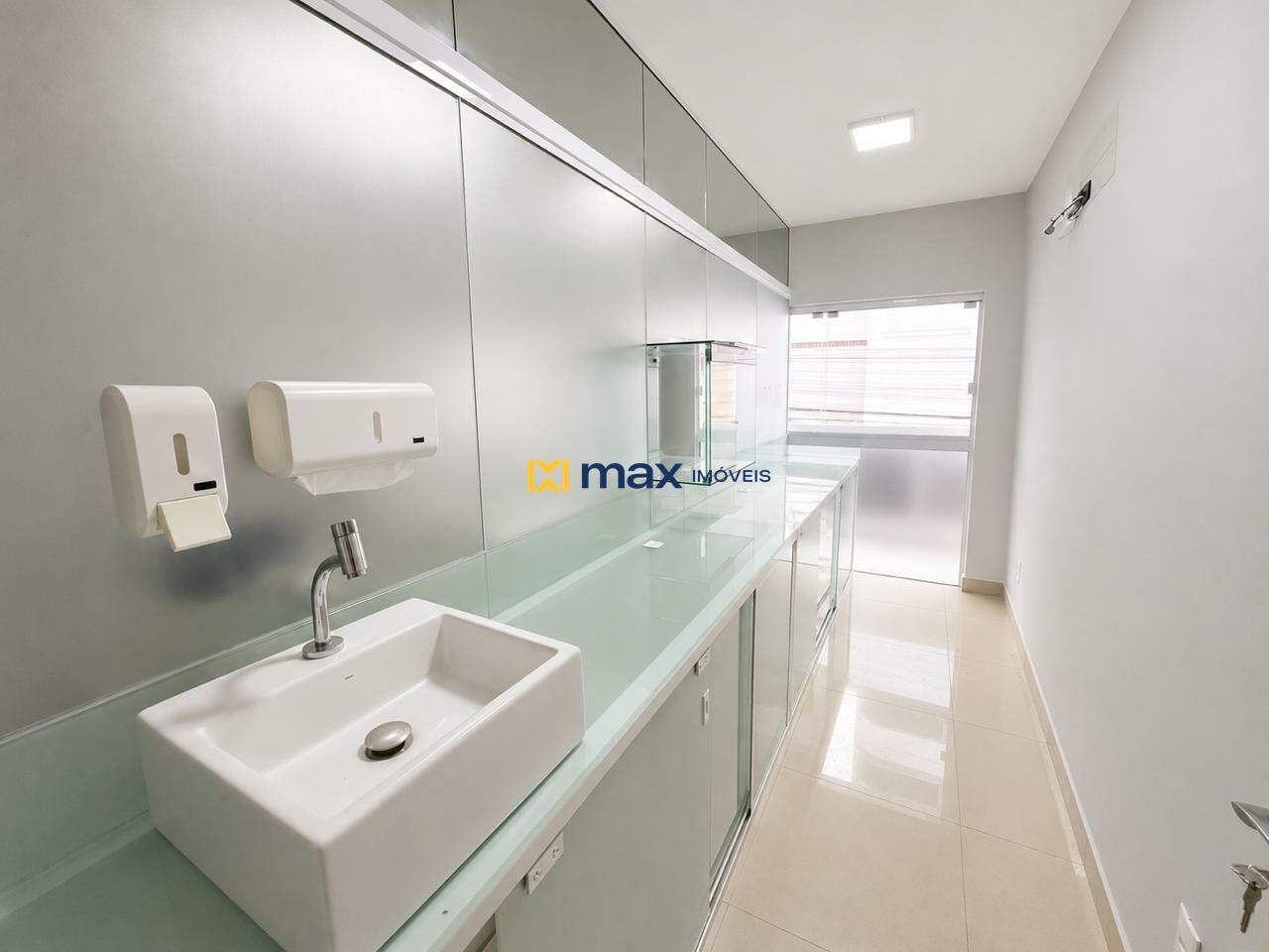 Casa Comercial para aluguel no Centro: 