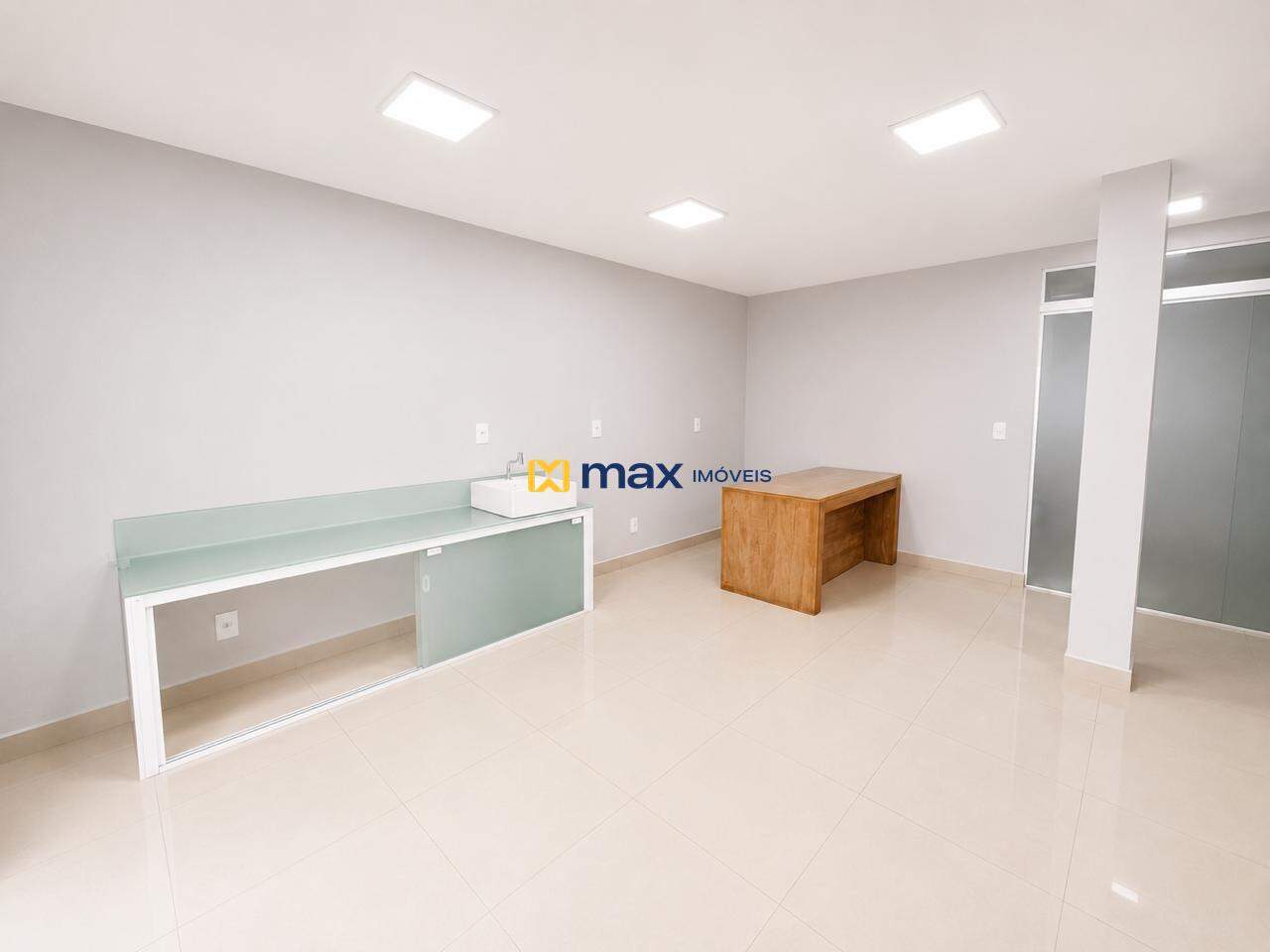 Casa Comercial para aluguel no Centro: 
