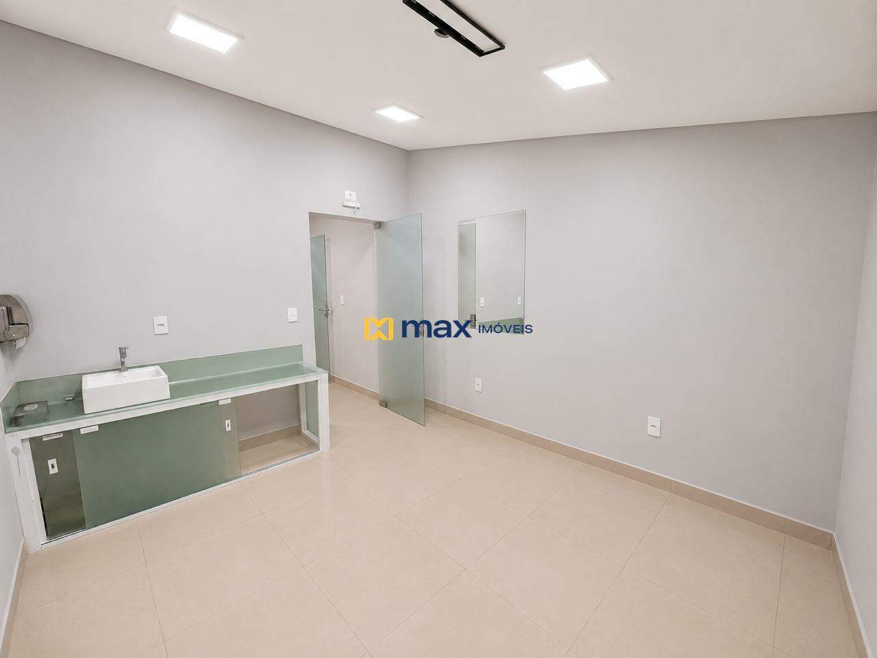 Casa Comercial para aluguel no Centro: 