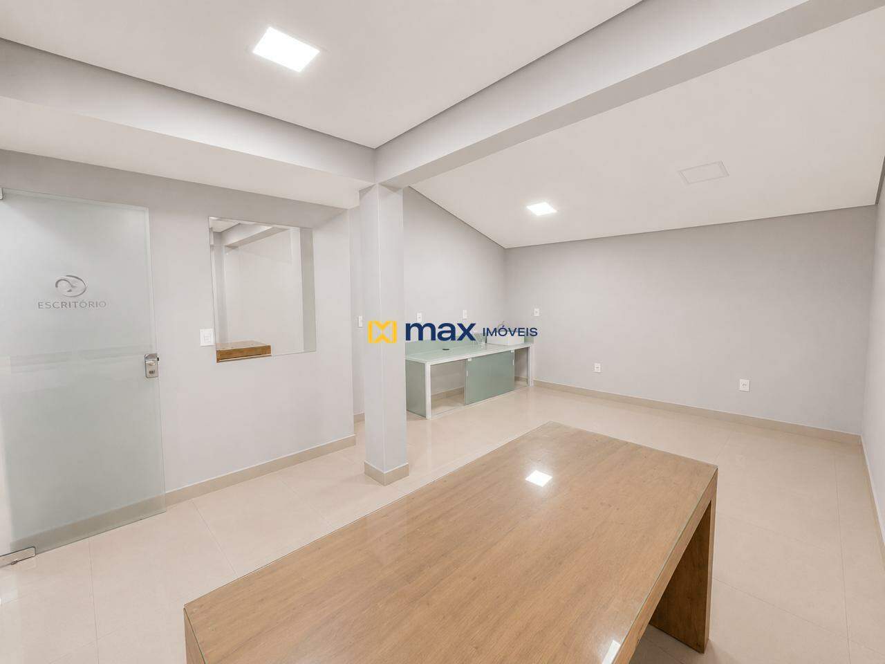 Casa Comercial para aluguel no Centro: 
