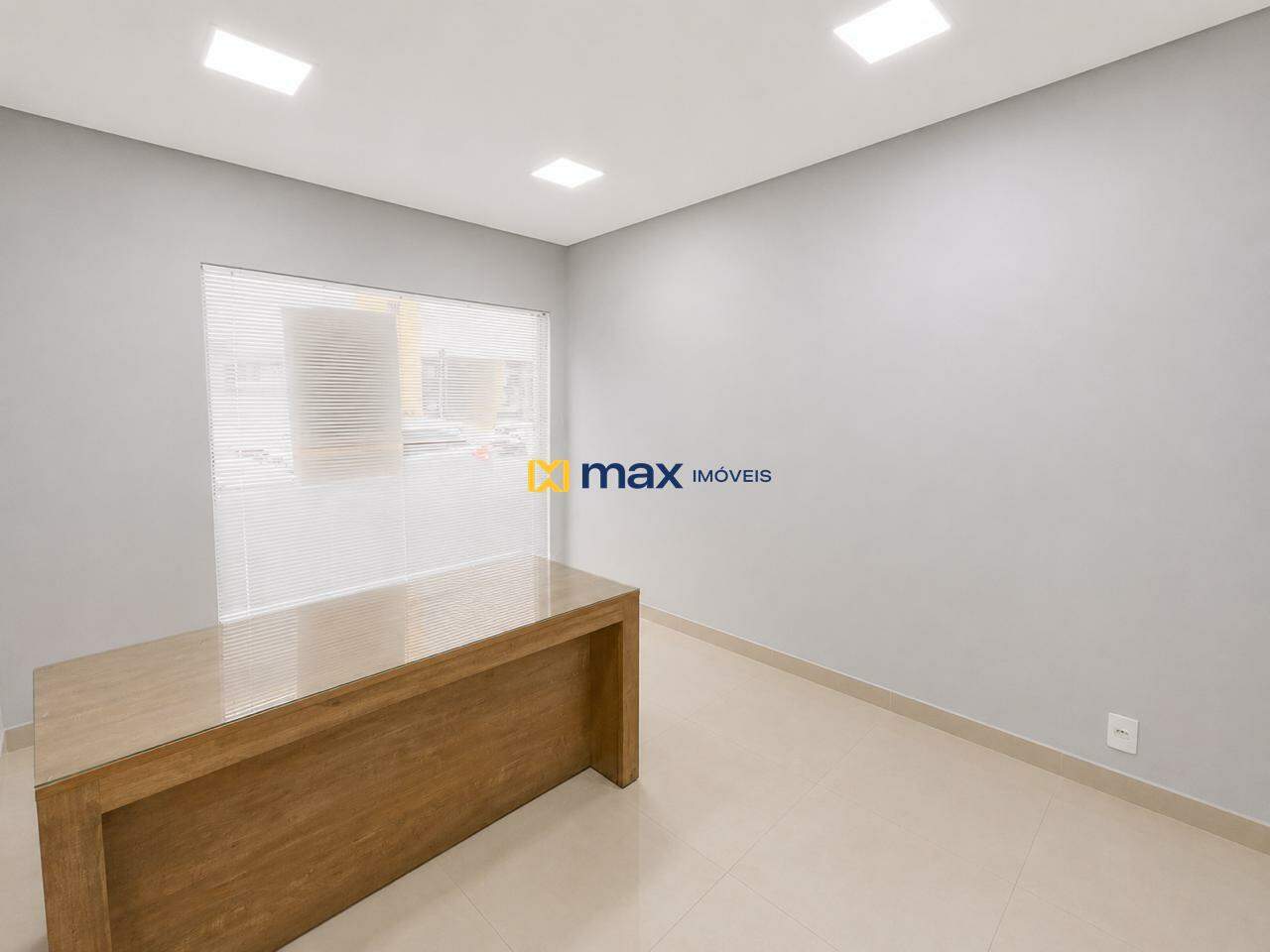 Casa Comercial para aluguel no Centro: 