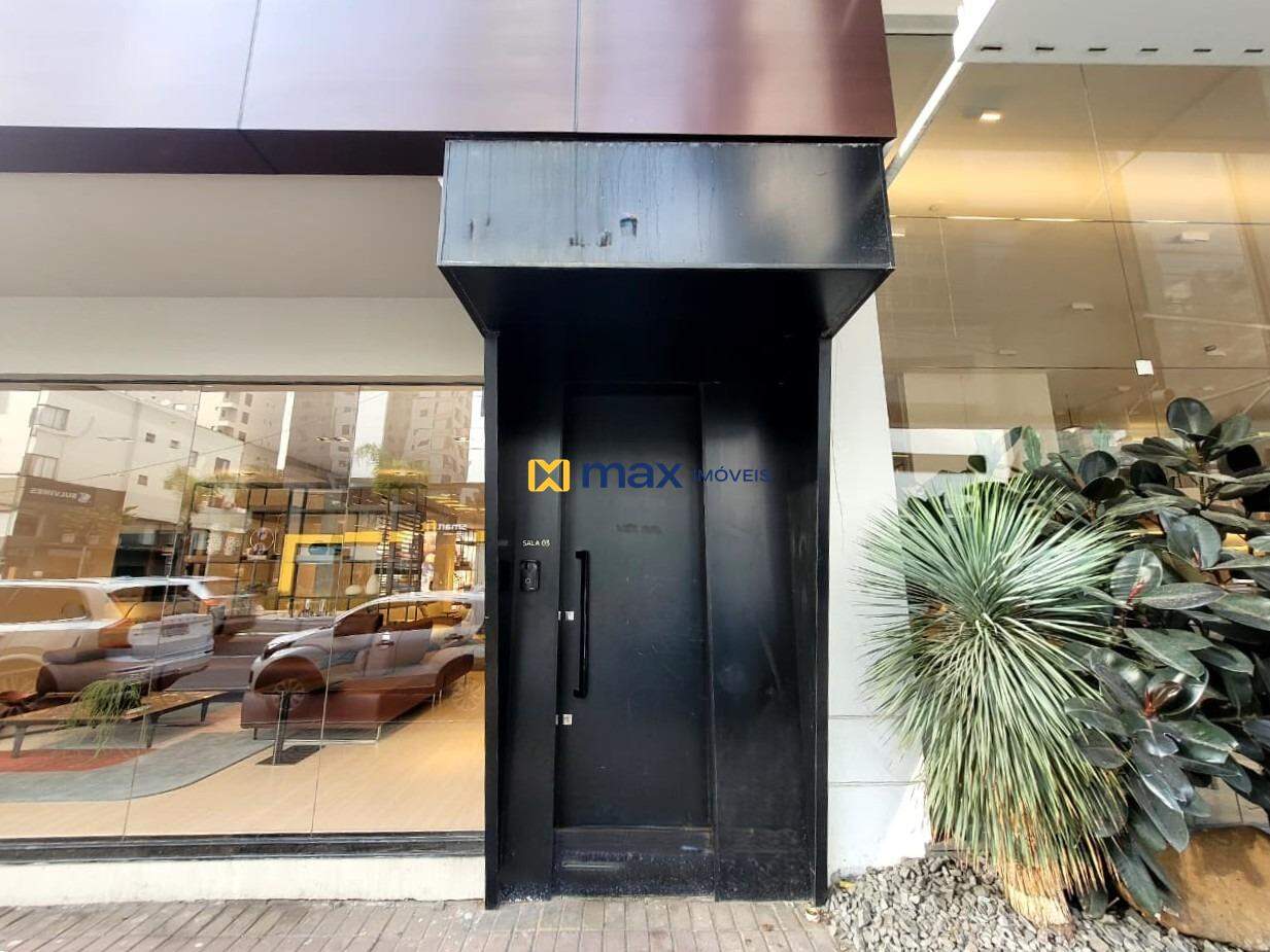 Sala para aluguel no Centro: 