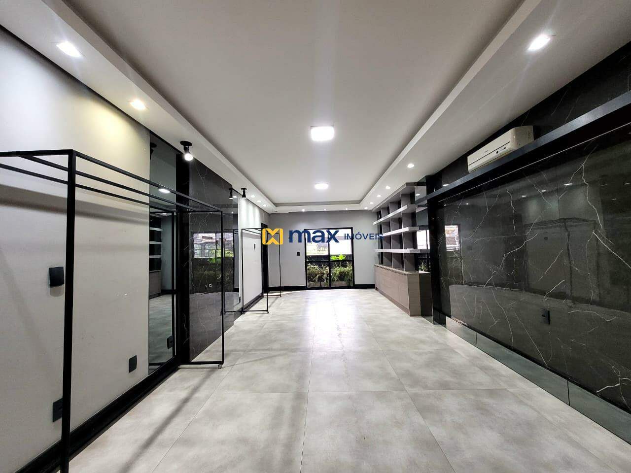 Sala para aluguel no Centro: 
