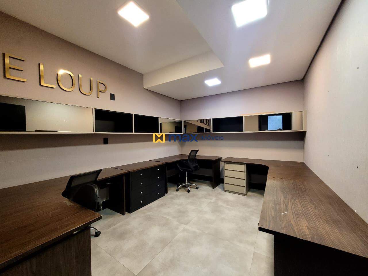 Sala para aluguel no Centro: 