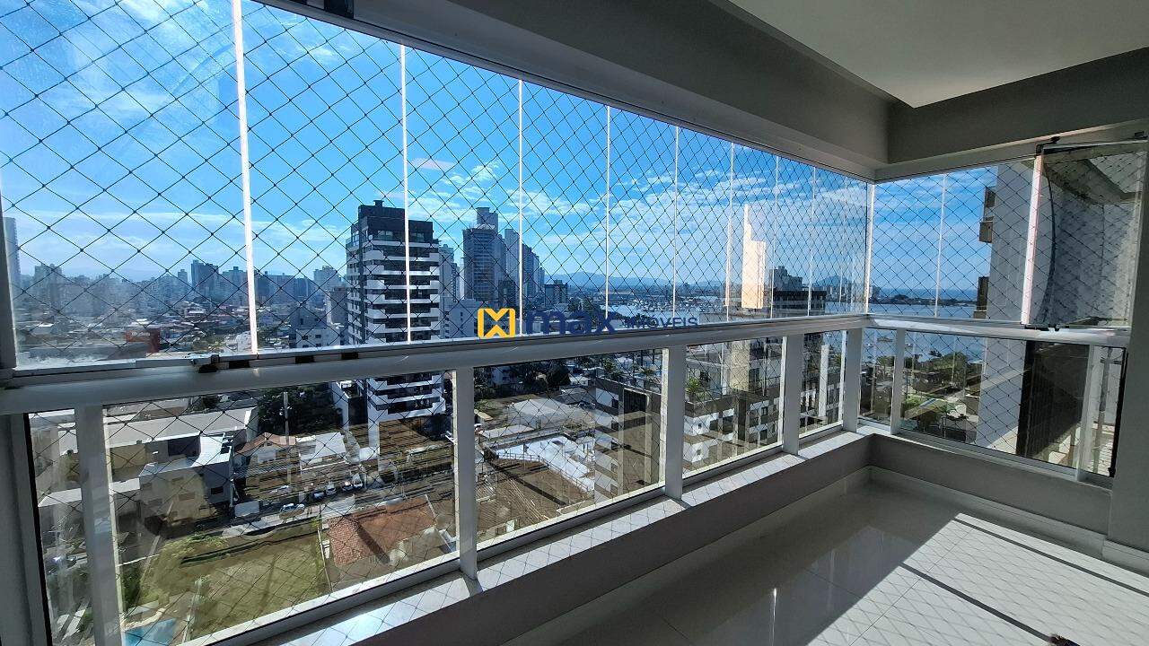 Apartamento para aluguel no Fazenda: Sacada