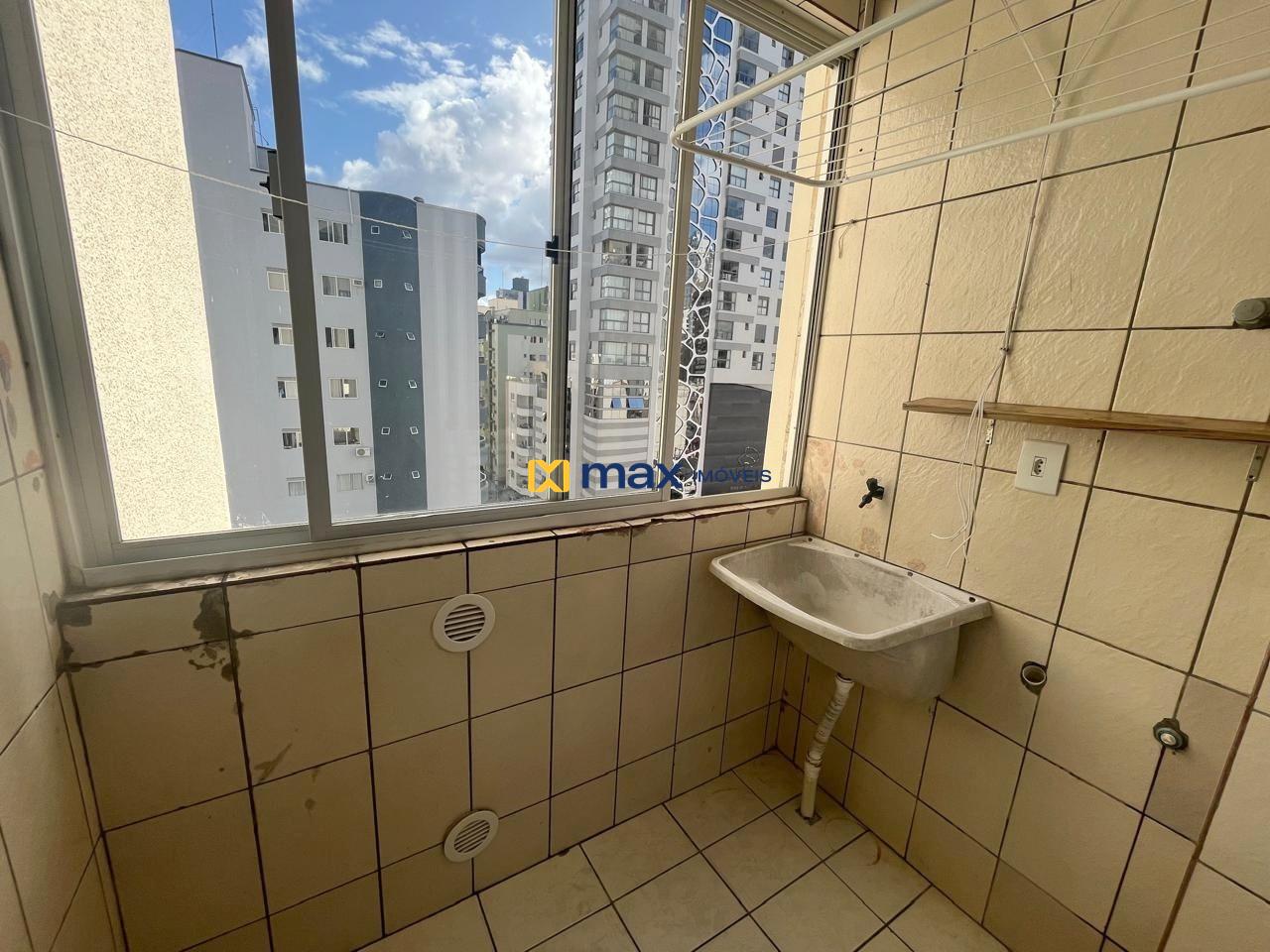 Apartamento para aluguel no Centro: 