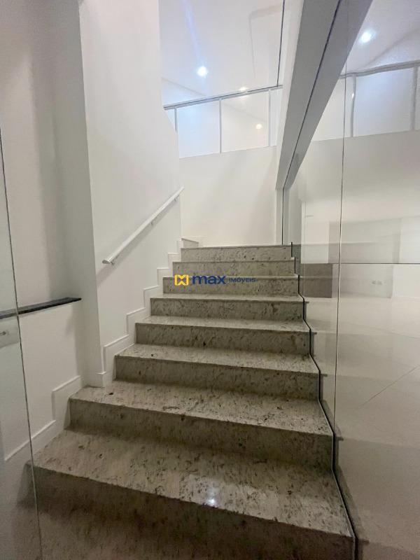 Sala para aluguel no Centro: 