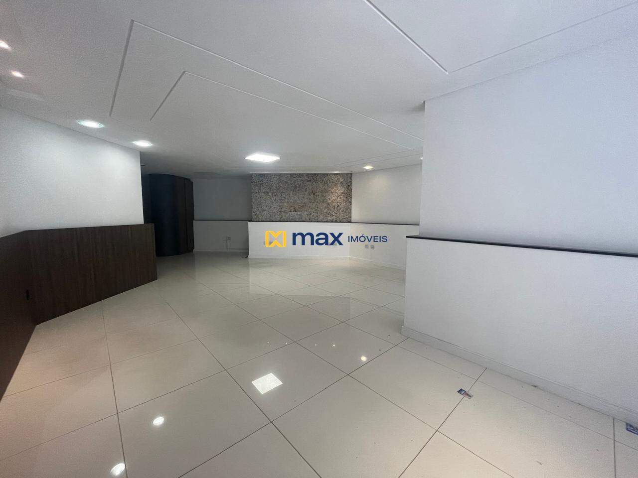 Sala para aluguel no Centro: