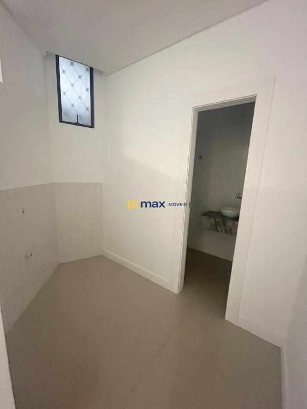 Sala para aluguel no Centro: 