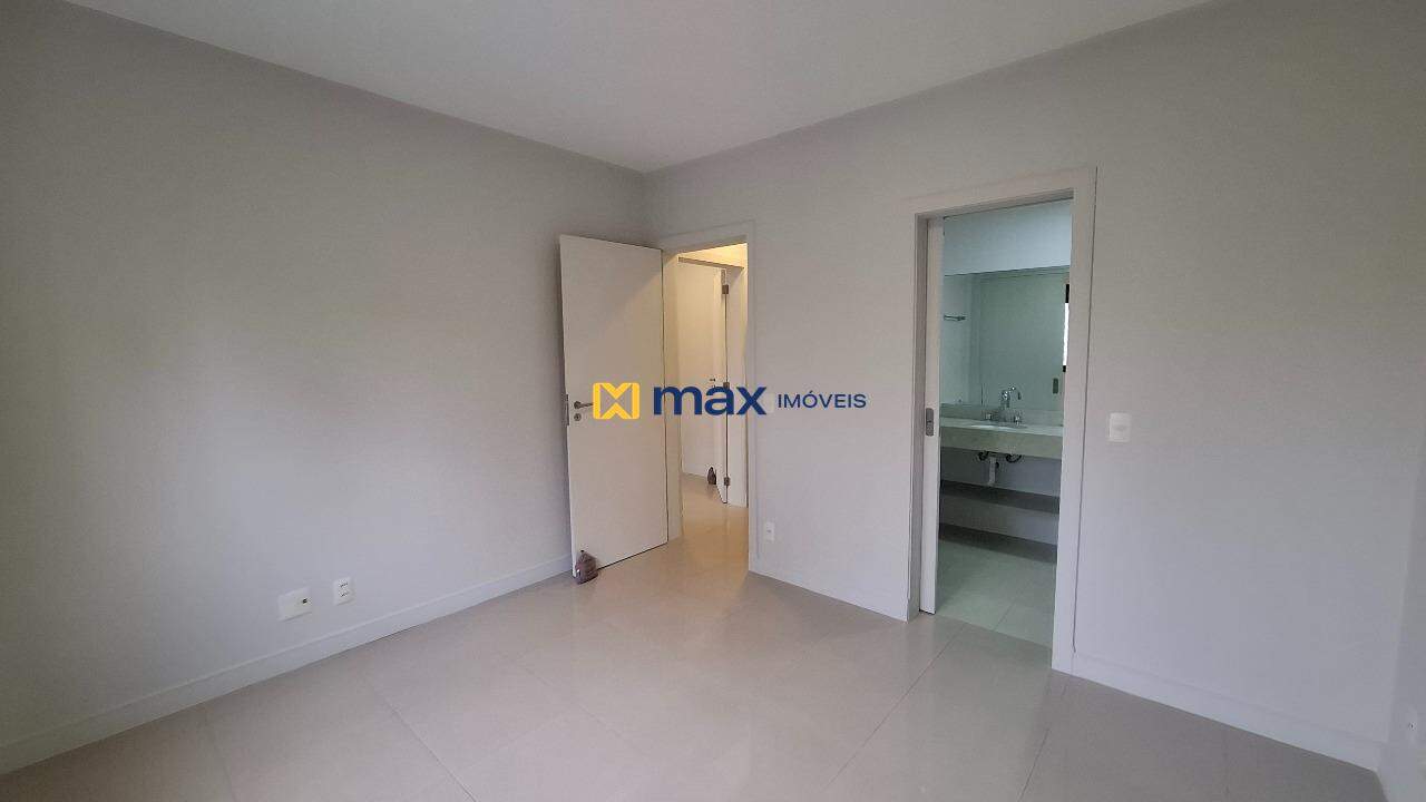 Apartamento para aluguel no Fazenda: Suíte 1