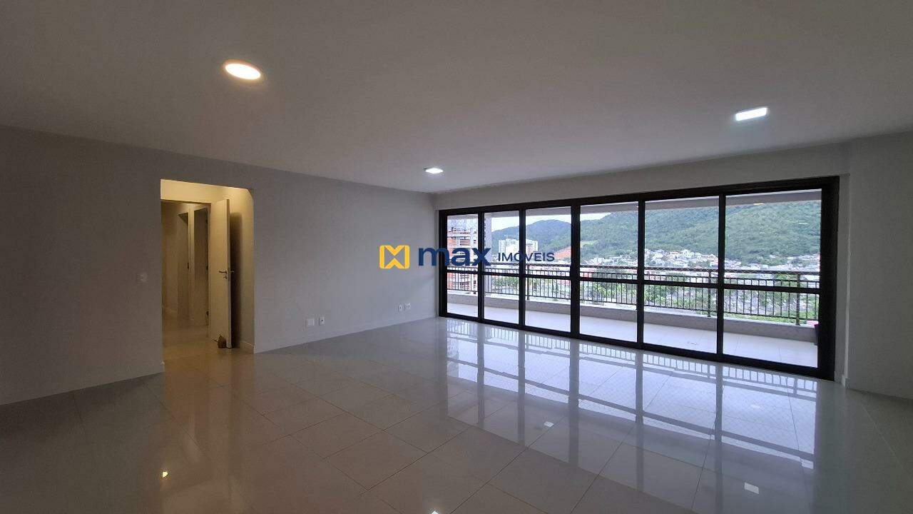 Apartamento para aluguel no Fazenda: Sala de Estar e Jantar