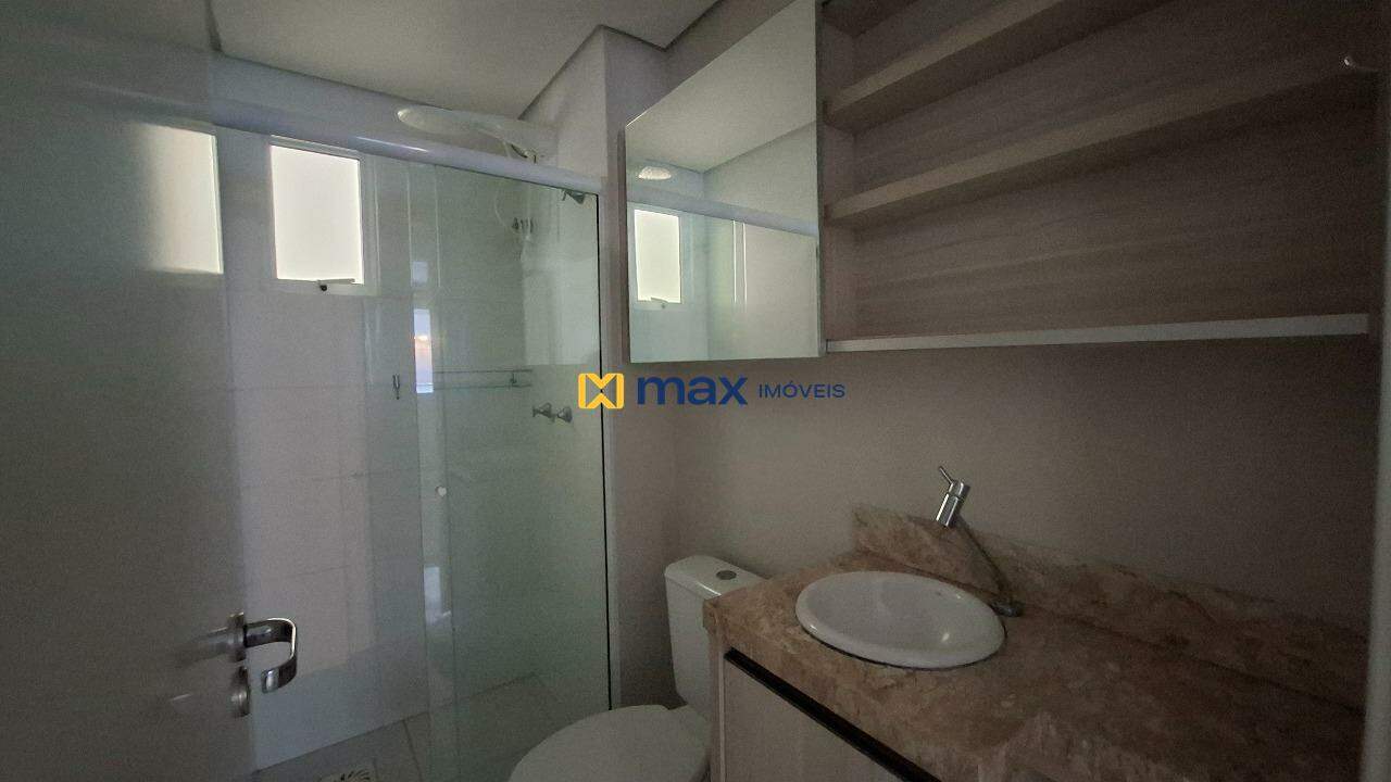 Apartamento para aluguel no São João: Banheiro Social