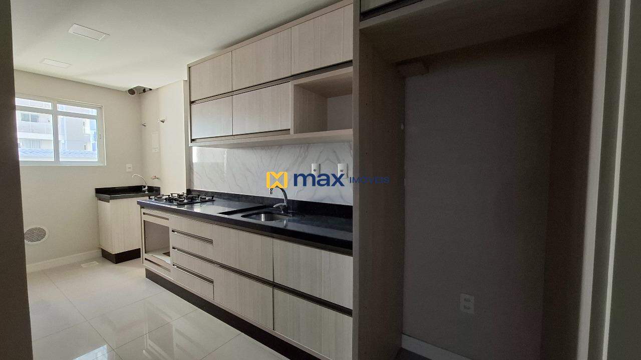 Apartamento para aluguel no São João: Cozinha/ Lavanderia