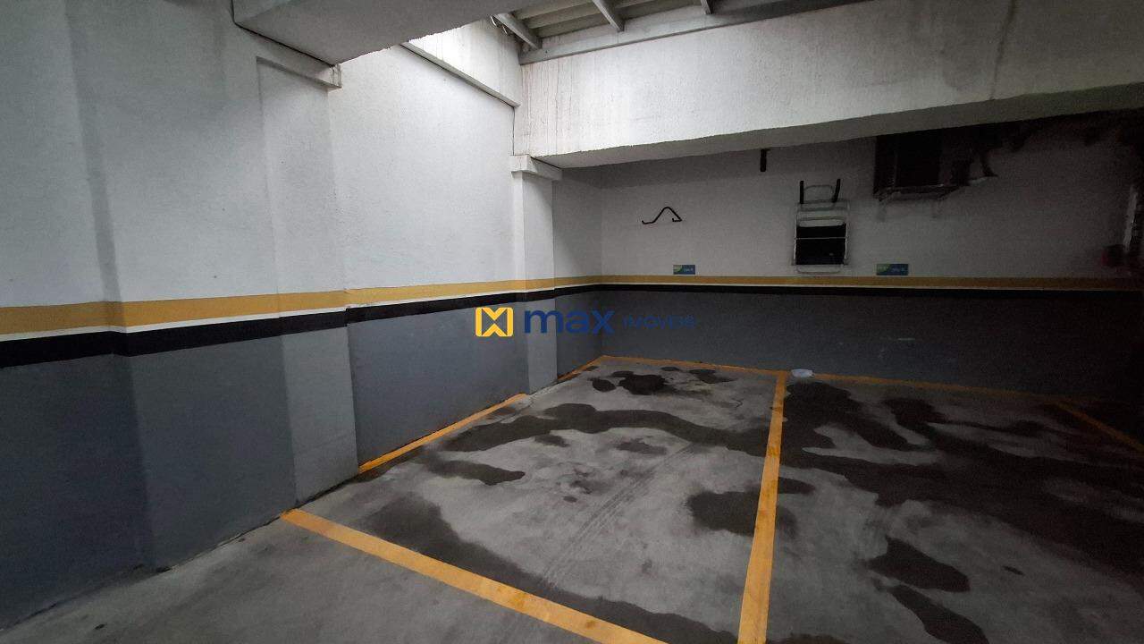 Apartamento para aluguel no São João: Garagem
