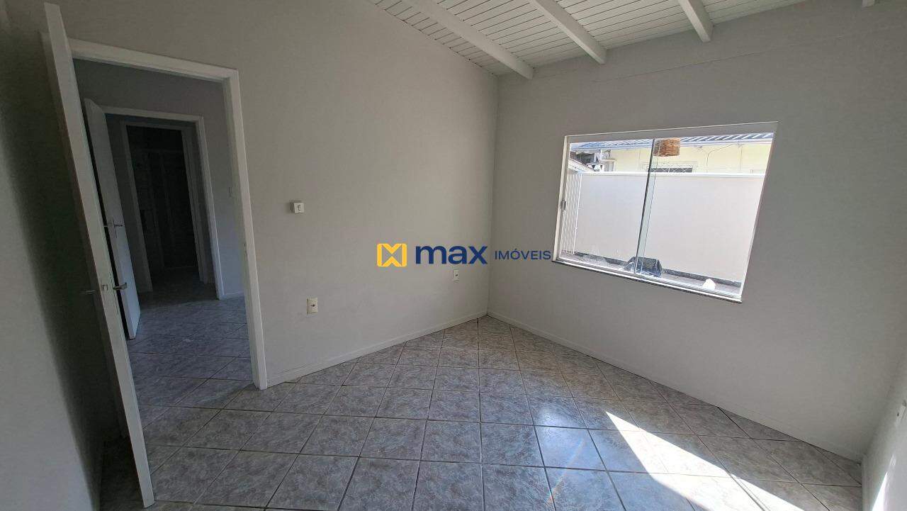 Casa para aluguel no São Vicente: Quarto
