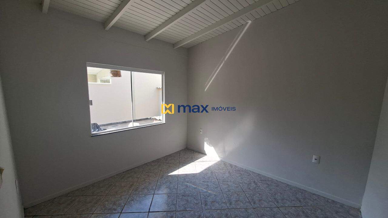 Casa para aluguel no São Vicente: Quarto