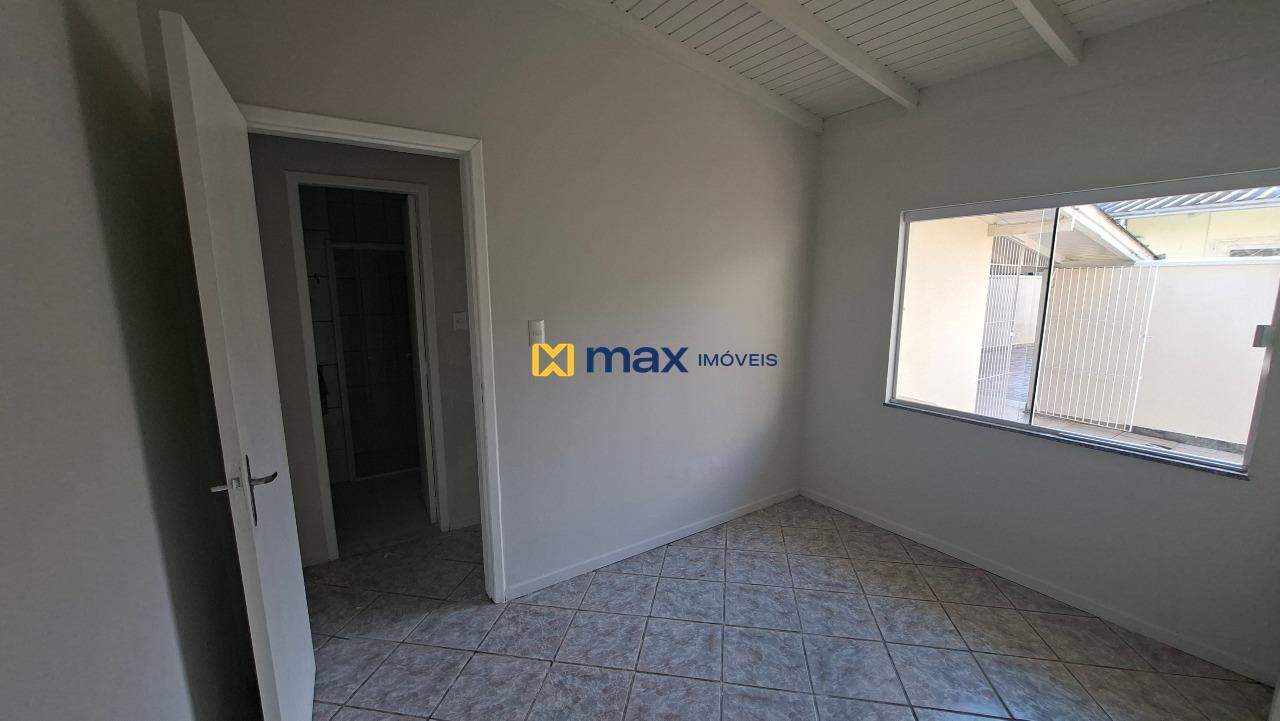 Casa para aluguel no São Vicente: Sala