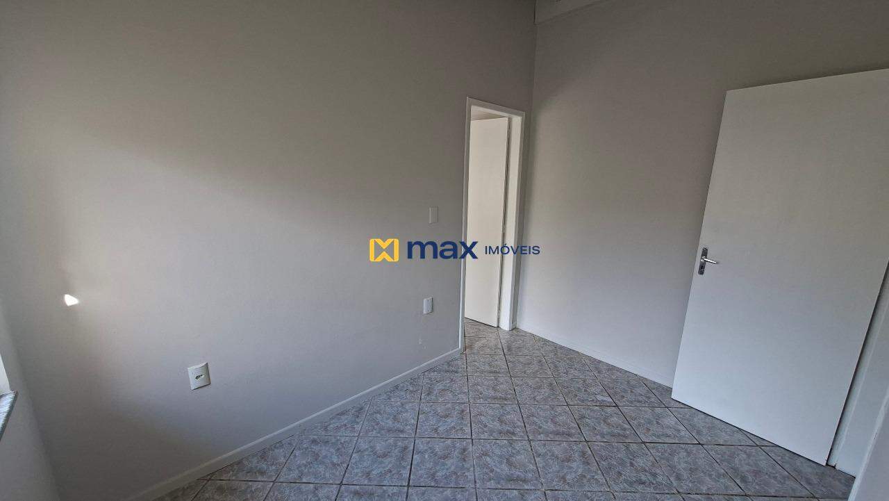 Casa para aluguel no São Vicente: Sala