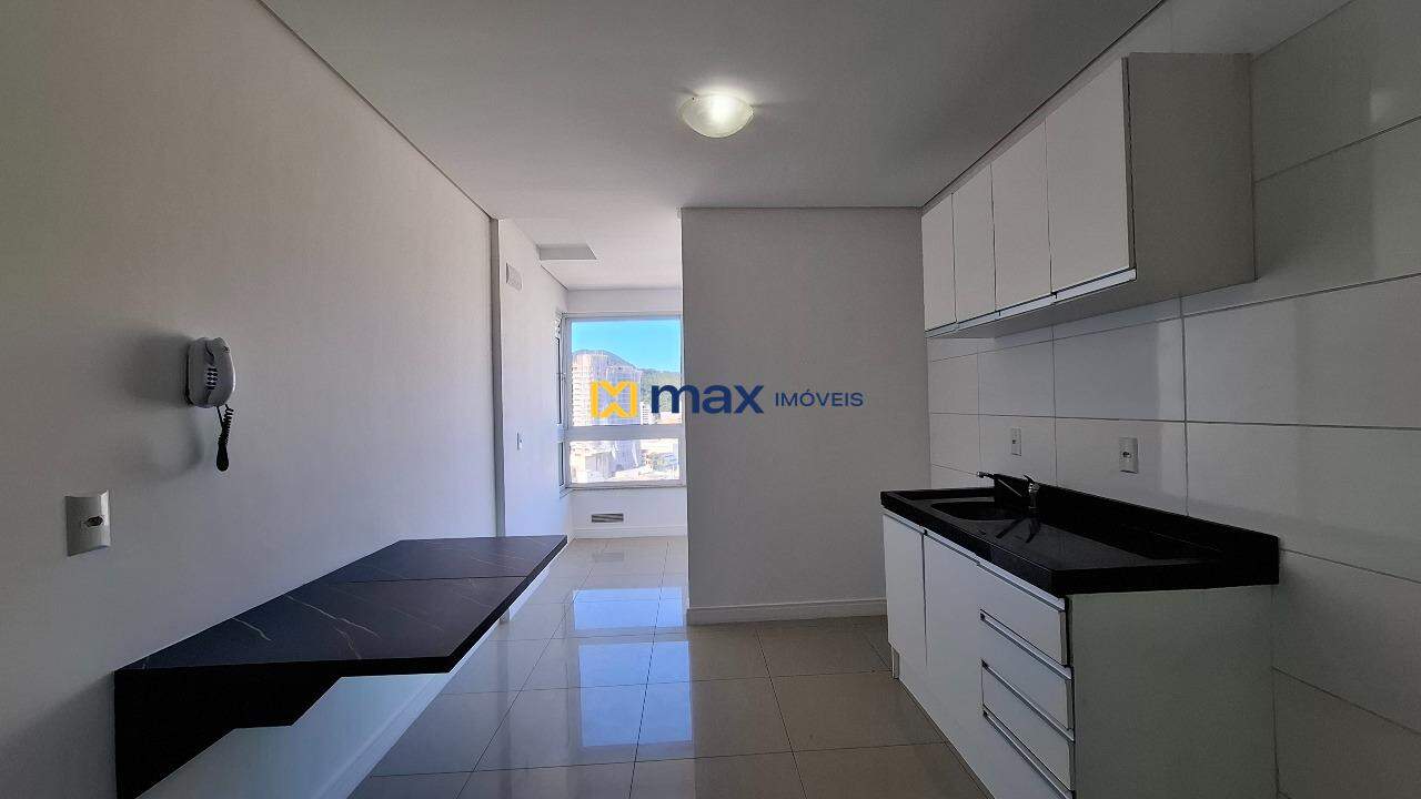 Apartamento para aluguel no Centro: Cozinha/ Lavanderia