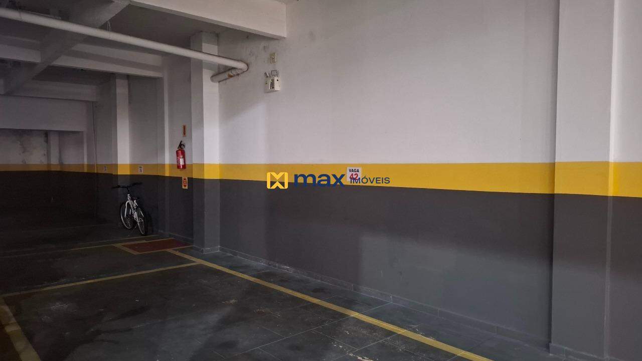 Apartamento para aluguel no Centro: Garagem