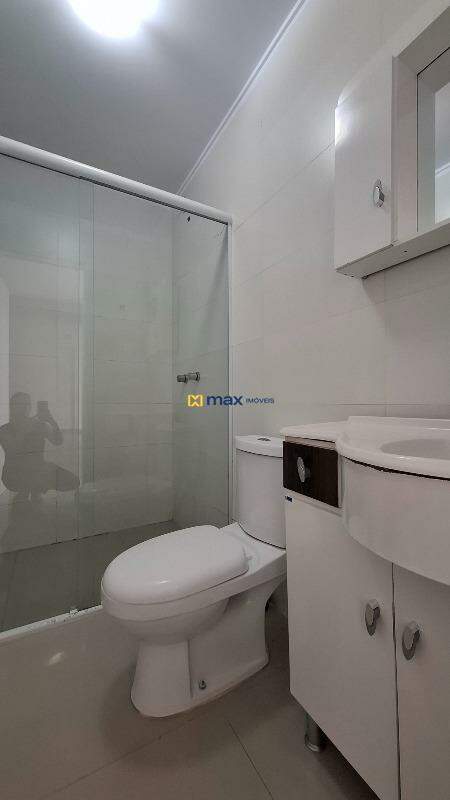 Apartamento para aluguel no Centro: Banheiro suíte