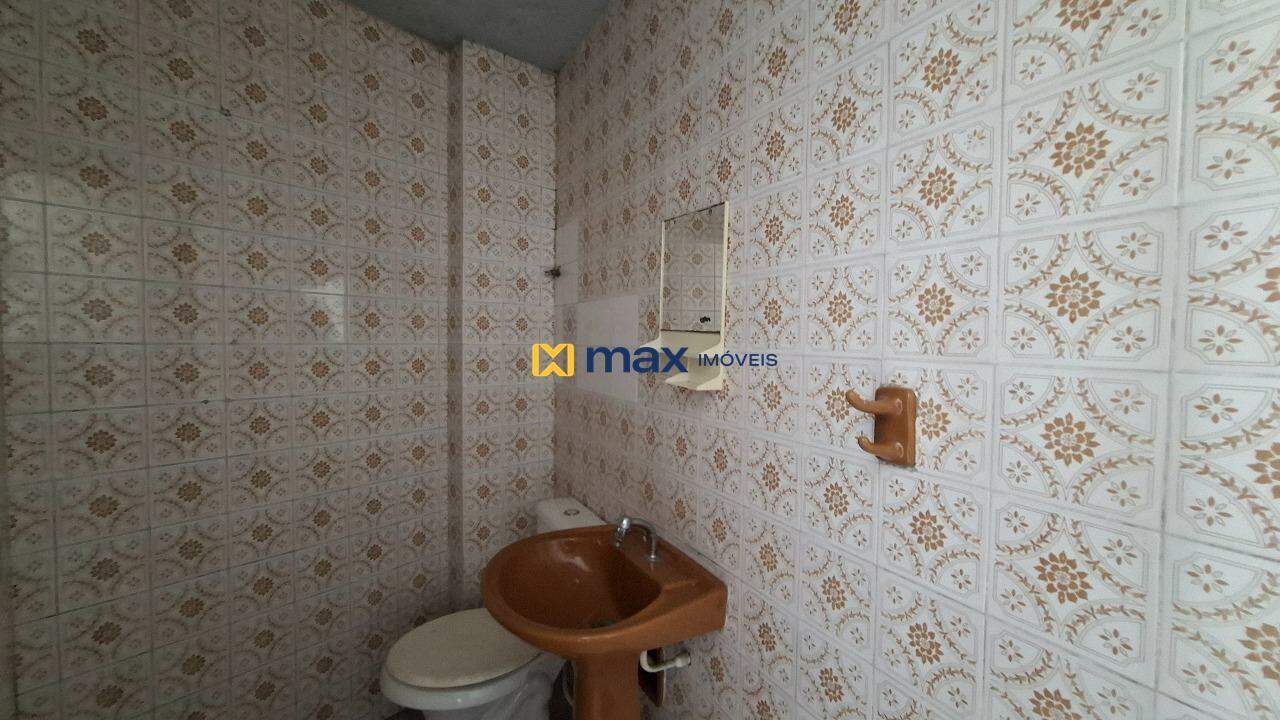 Sala para aluguel no Centro: Banheiro Social